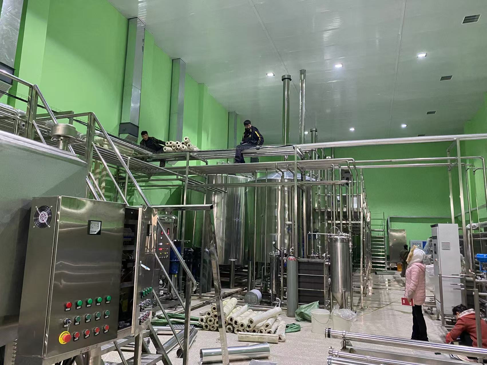 山东精酿啤酒设备厂—精酿啤酒设备制造：传承工艺与创新科技的交融